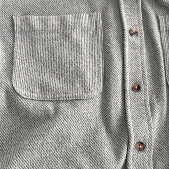 Great condition button down - Picture 5 of 7